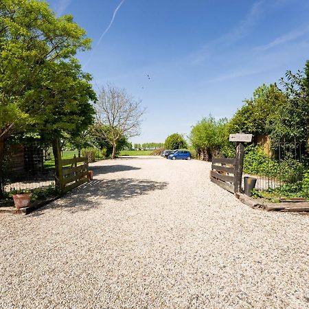 Herberg De Lingehoeve Oosterwijk Exteriér fotografie